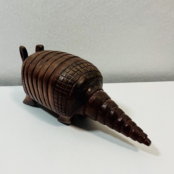 Vintage Hand-Carved Wooden Armadillo Figure Ironwood 10" Long Unique Rare Find - Picture 2 of 8